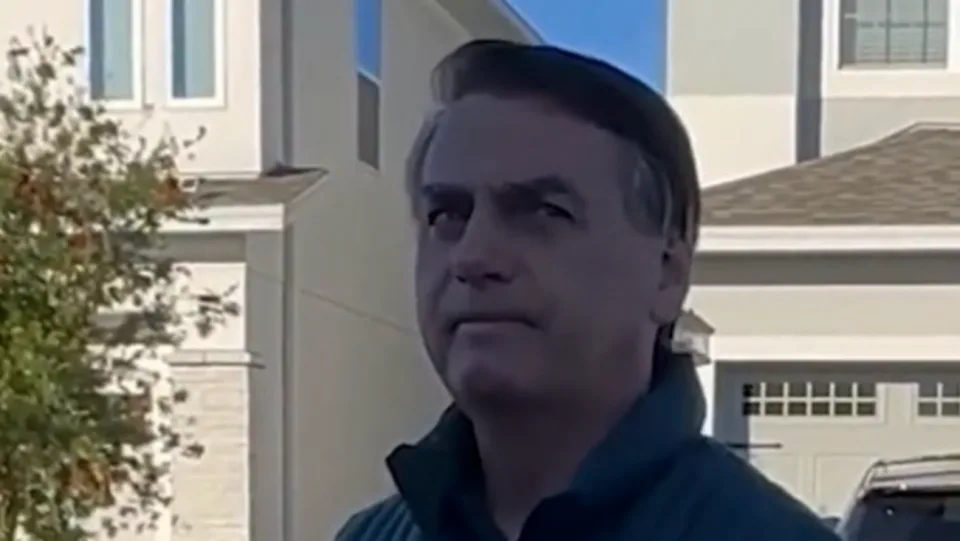 Inacreditável Bolsonaro fala pela 1ª vez sobre ataques em Brasília