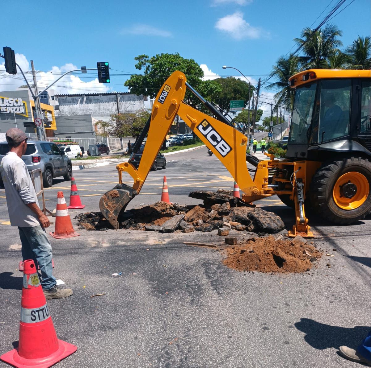 Obra No Cruzamento Das Avenidas Prudente E Alexandrino Afeta Tr Nsito