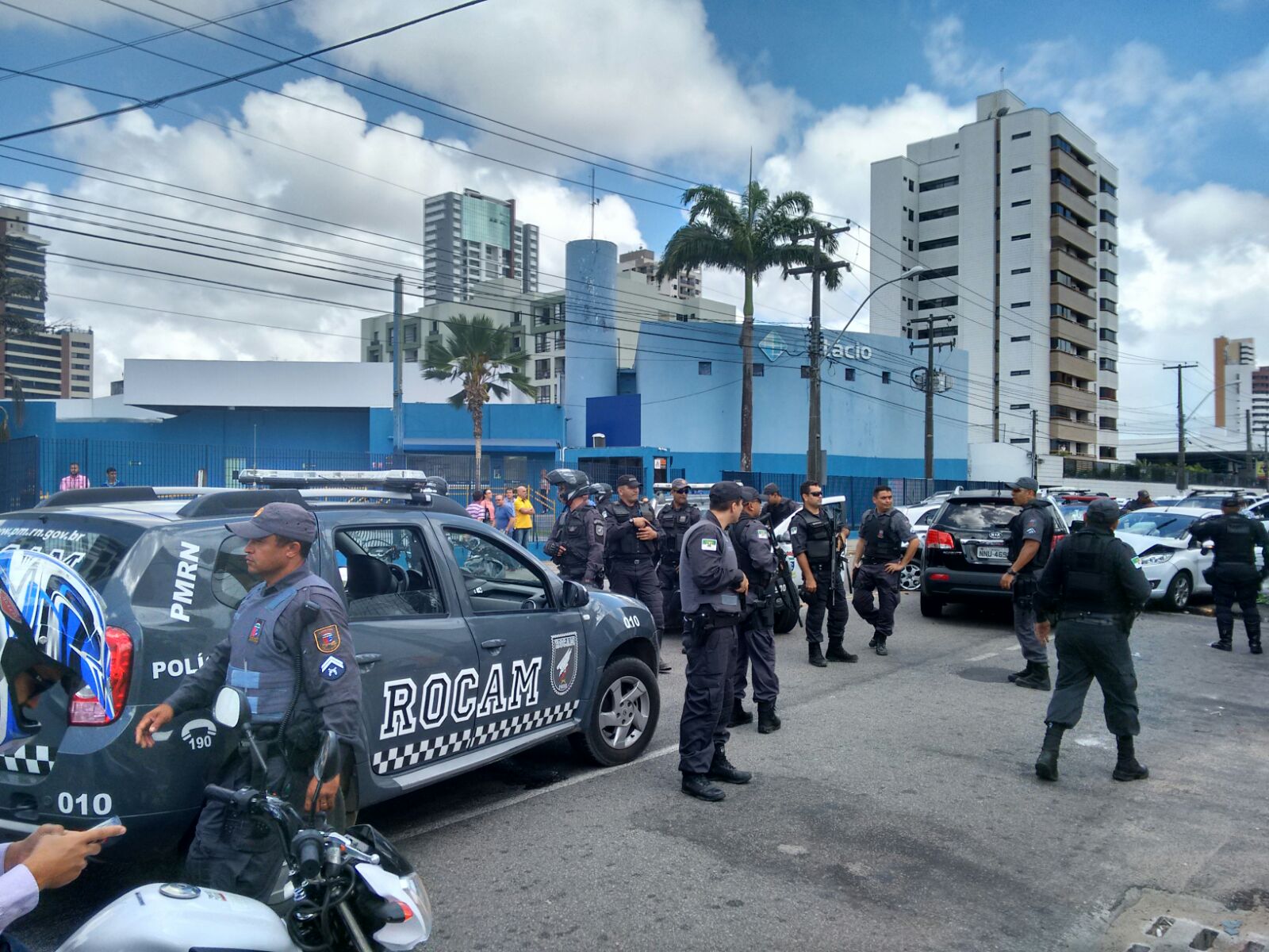 Fotos Quadrilha Presa Ap S Roubar Mil Reais De Ag Ncia Banc Ria