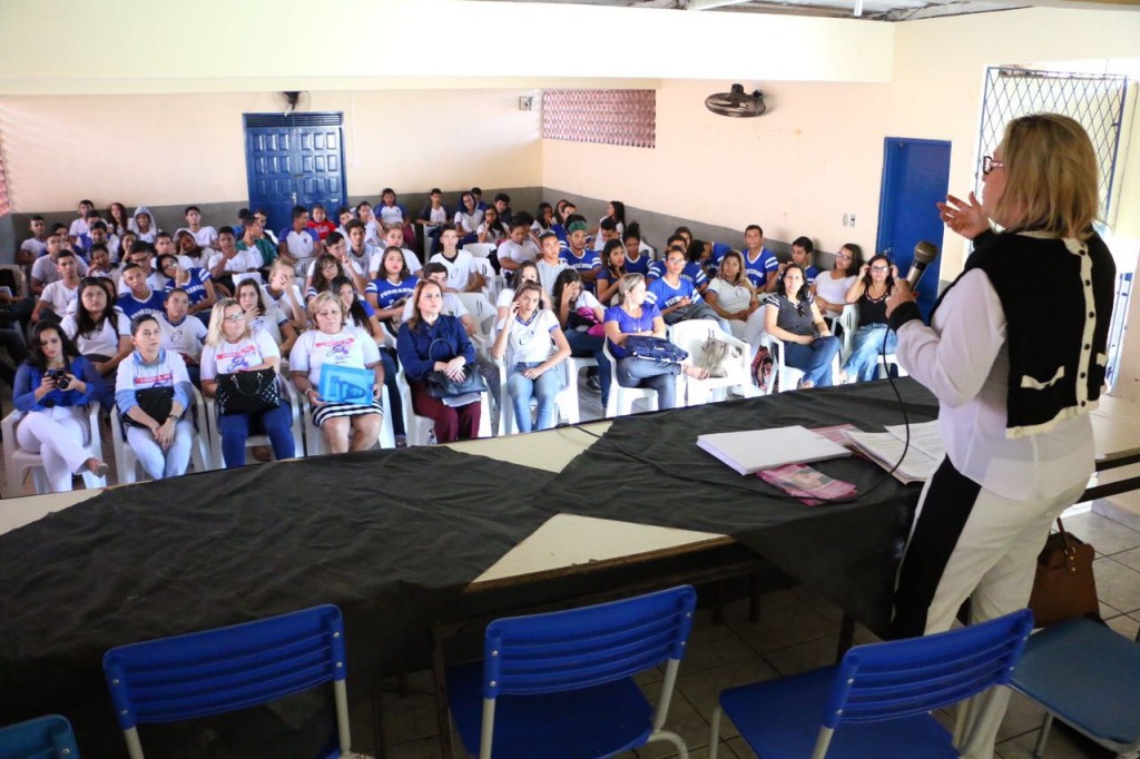 09.08 Agosto Lilás na Escola Estadual Castro Alves - Foto Rayane Mainara (7)