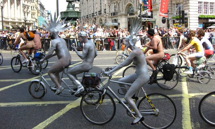 1280px-WNBR