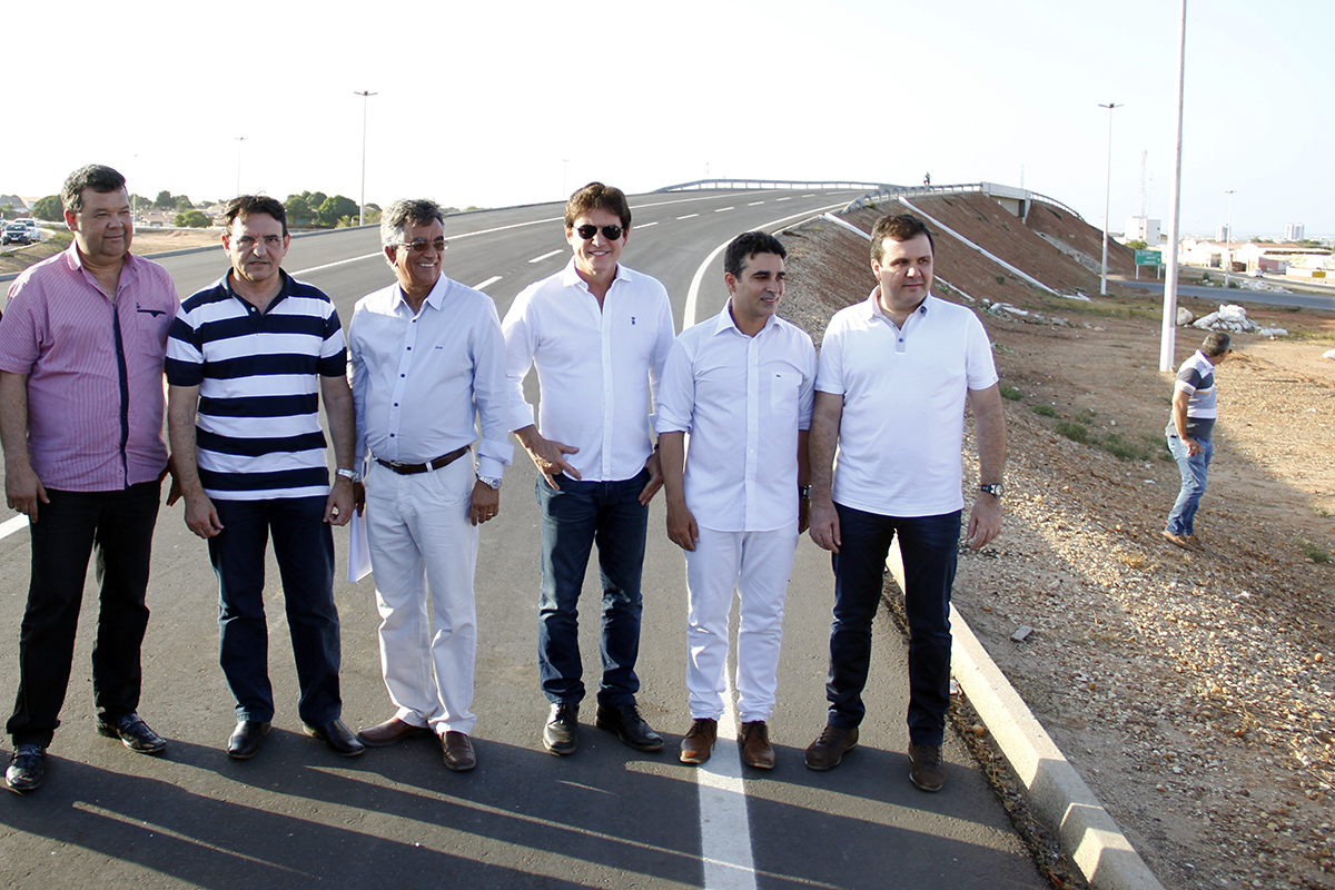 13.12 Governo entrega viaduto do Complexo da Abolição - Foto Rayane Mainara (4)