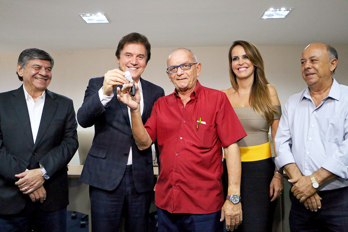 15.07 Assinatura do financiamento para renovação de frota de táxis do RN - Foto Rayane Mainara (1)
