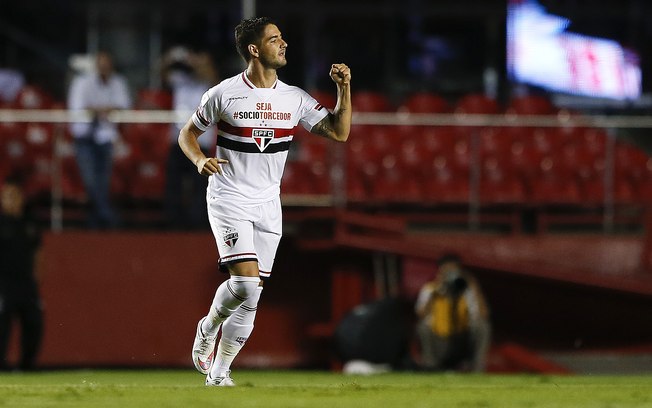 O atacante Alexandre Pato ajuda a valorizar bastante o elenco do São Paulo