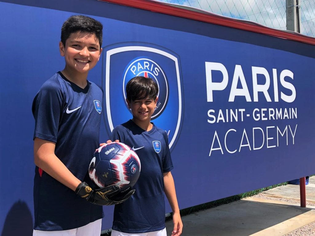 Garotos potiguares embarcam para França após seletiva do PSG Academy Natal  - Blog do BG