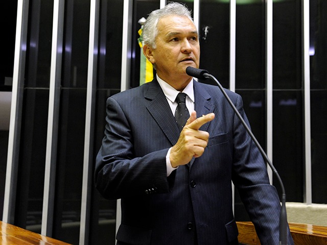 girão-1 “Estaremos prontos para impedir que um bandido como Lula coopte nossos homens”, avisa general Girão