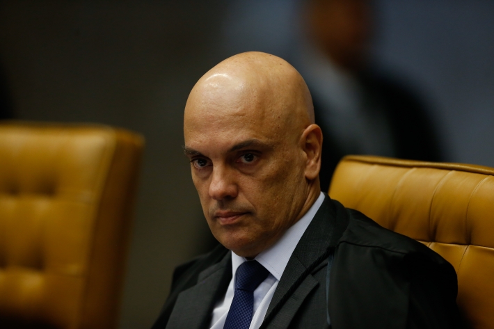 ALEXANDE DE MORAES, STF, DRIBLANDO A PGR: Moraes arquiva inquérito dos “atos antidemocráticos”, mas abre outro para investigar ataques à democracia na internet