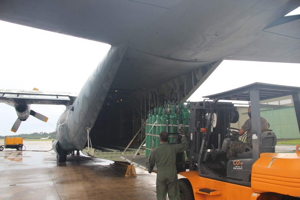 forcas-armadas-2 FOTOS: Em ‘logística de guerra’, Forças Armadas enviam cilindros de oxigênio para hospitais públicos de Manaus, em caráter de urgência