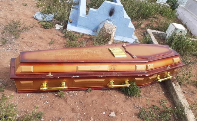 Corpo de mulher retirado de túmulo no cemitério do Bom Pastor seria usado  em ritual de magia negra - Blog do BG