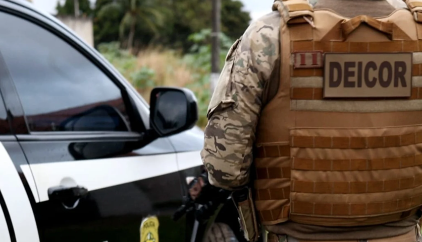 Seleção brasileira vai jogar com uniforme preto na Espanha em protesto  contra o racismo - Rádio Agreste FM