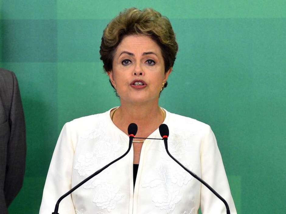 Brasília - A presidente Dilma Rousseff em pronunciamento se manifesta com indignação sobre a aceitação do pedido de impeachment anunciado pelo presidente da Câmara, Eduardo Cunha ( (Wilson Dias/Agência Brasil)