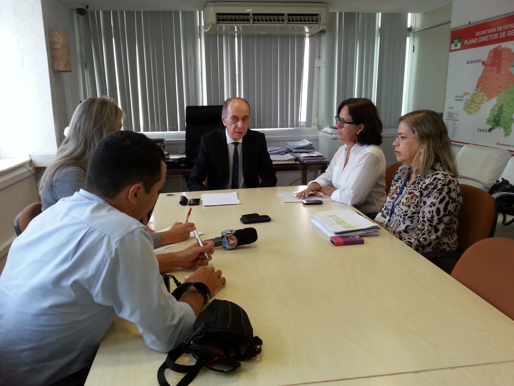 Coletiva_Meningite