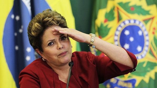 Dilma-Rousseff-imprensa-brasilia-20121227-02-size-598