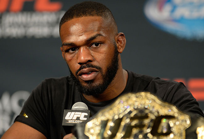 Jon Jones coletiva UFC182 Jon Jones passa em teste antidoping no UFC 182 e fica sem suspensão por caso de cocaína