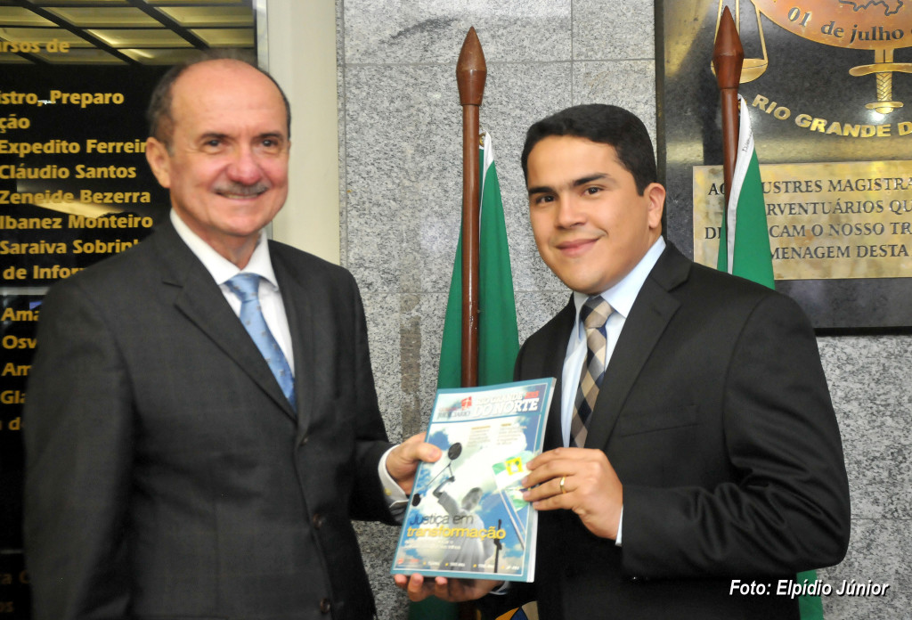 Lanç. Guia do Judiciário - Foto ELPÍDIO JÚNIOR  (3)