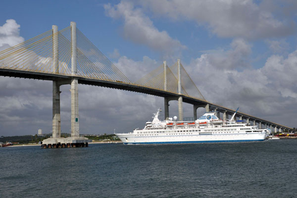 Navio - Magnus Nascimento
