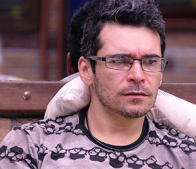 alan-discussao-dia-na-casa-03-02-20160203105731