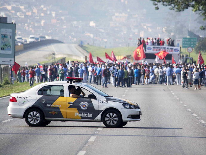 alx_protesto_original