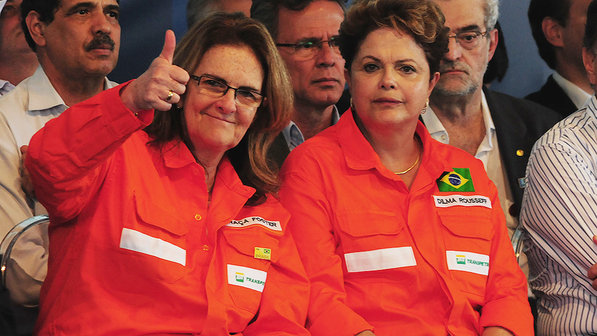 Presidente Dilma Rousseff com a presidente da Petrobras Graça Foster, durante cerimônia alusiva à viagem inaugural do navio Dragão do Mar e batismo do navio Henrique Dias no Estaleiro Atlântico Sul em Ipojuca-PE Presidente Dilma Rousseff com a presidente da Petrobras Graça Foster, durante cerimônia alusiva à viagem inaugural do navio Dragão do Mar e batismo do navio Henrique Dias no Estaleiro Atlântico Sul em Ipojuca-PE