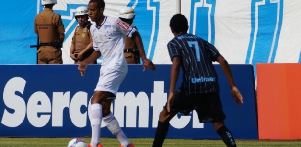 Clube mineiro saiu derrotado em primeiro compromisso do ano, no sul do país