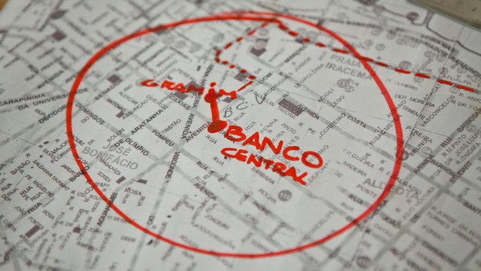 cinema-assalto-banco-central-fortaleza-20110715-05-original