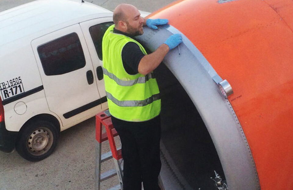 fita-adesiva-aviao-2