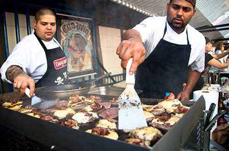 SAO PAULO / 14/07/2015 / PALADAR / Última edição do Mercado, evento de comida de rua em São Paulo. Credito Isabelle Ribeiro