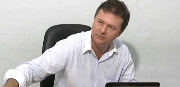 o-juiz-marcelo-baldochi-que-deu-voz-de-prisao-a-funcionarios-da-tam-por-chegar-atrasado-e-ser-barrado-para-embarque-em-um-voo-1418131633521_615x300