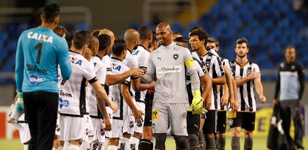 pensao-alimenticia-motivo-oficial-de-justica-a-comparecer-ao-botafogo-x-abc-1439348783035_615x300