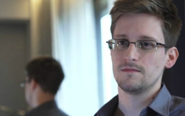 snowden-1-ano-630-sem-banner